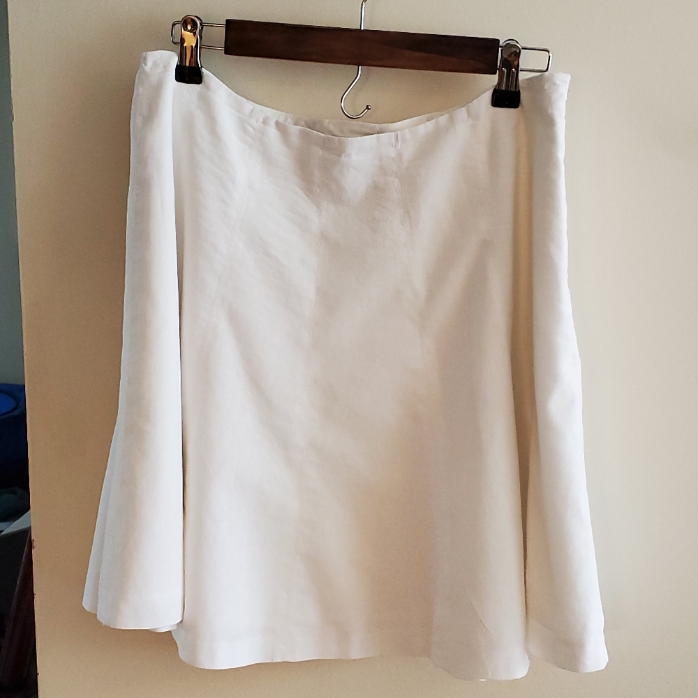 White House Black Market white linen skirt